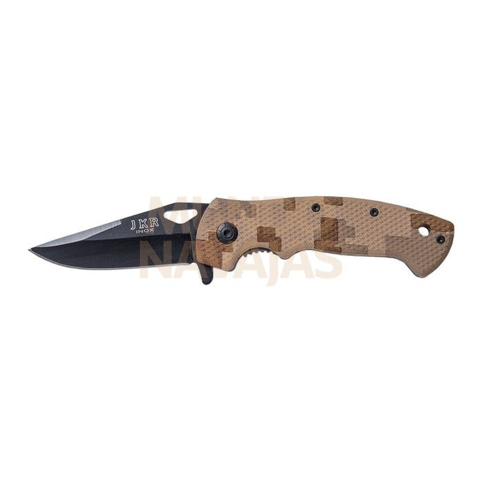 Navaja deportiva JKR429 con puño de fibra camuflaje y hoja pavonada de 8 cm