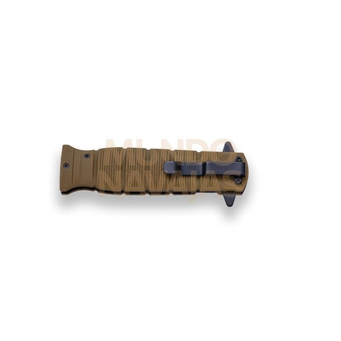 Navaja tactica JKR con apertura asistida , hoja inox de 11 cm , puño de goma.