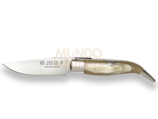 Navaja bandolera con puño en asta de toro y hoja 8 cm. incluye estuche.