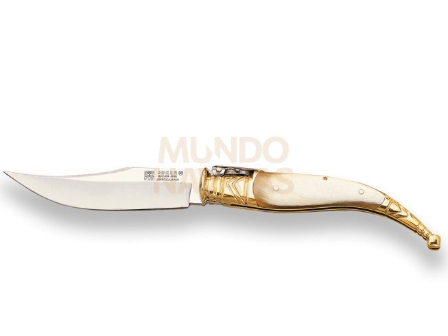 Navaja clásica jerezana con puño en asta de toro y hoja 9 cm.