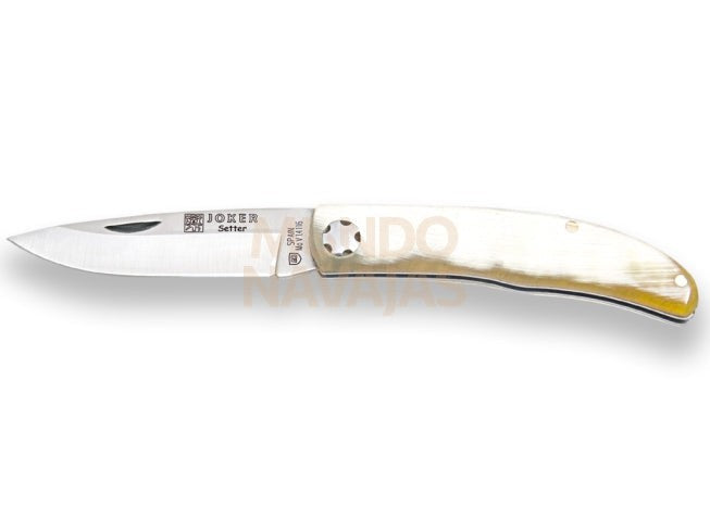 Navaja de pistón con cachas en asta de toro y hoja de 6.5 cm